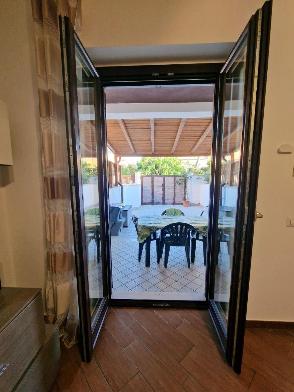 Domus Livio, 7 Min Fco Airport, Free Wifi, Garden Apartment, 2 Tv Hd Φιουμιτσίνο Εξωτερικό φωτογραφία