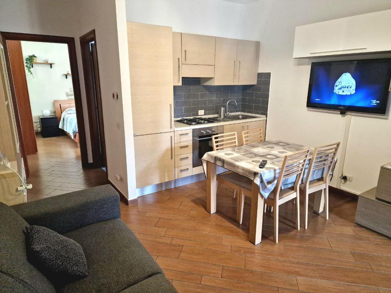 Domus Livio, 7 Min Fco Airport, Free Wifi, Garden Apartment, 2 Tv Hd Φιουμιτσίνο Εξωτερικό φωτογραφία