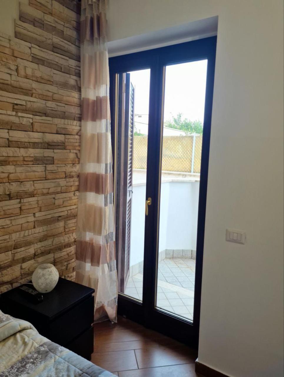 Domus Livio, 7 Min Fco Airport, Free Wifi, Garden Apartment, 2 Tv Hd Φιουμιτσίνο Εξωτερικό φωτογραφία